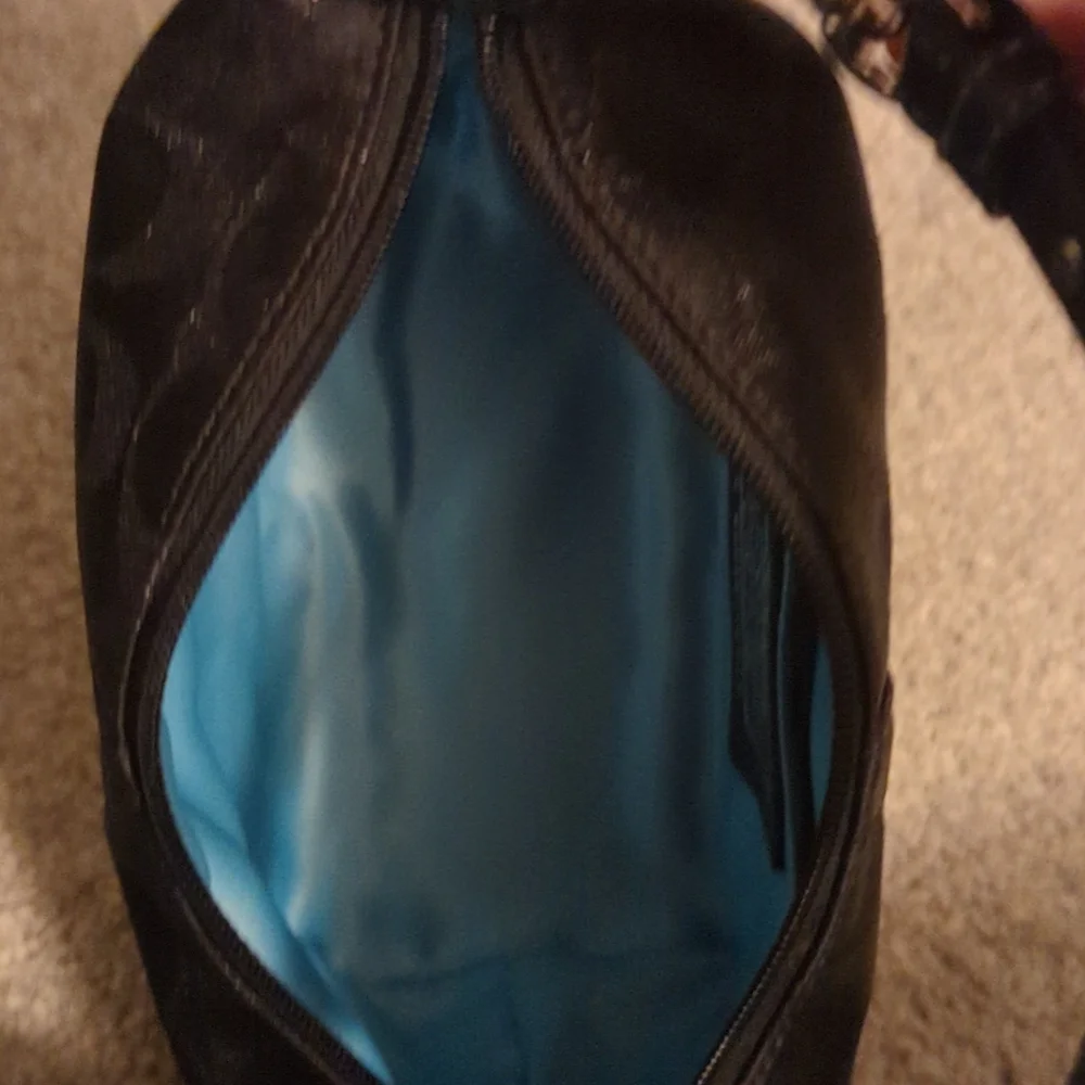 Coach signature C purse - Picture 6 of 8